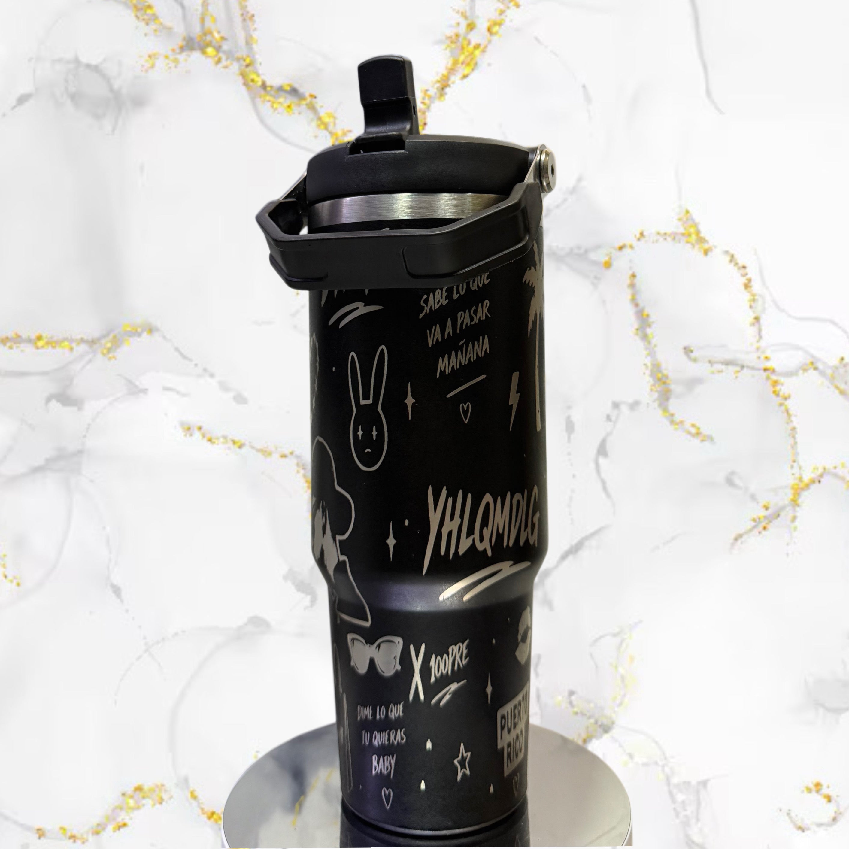 Vaso térmico / Bad Bunny / 900ml