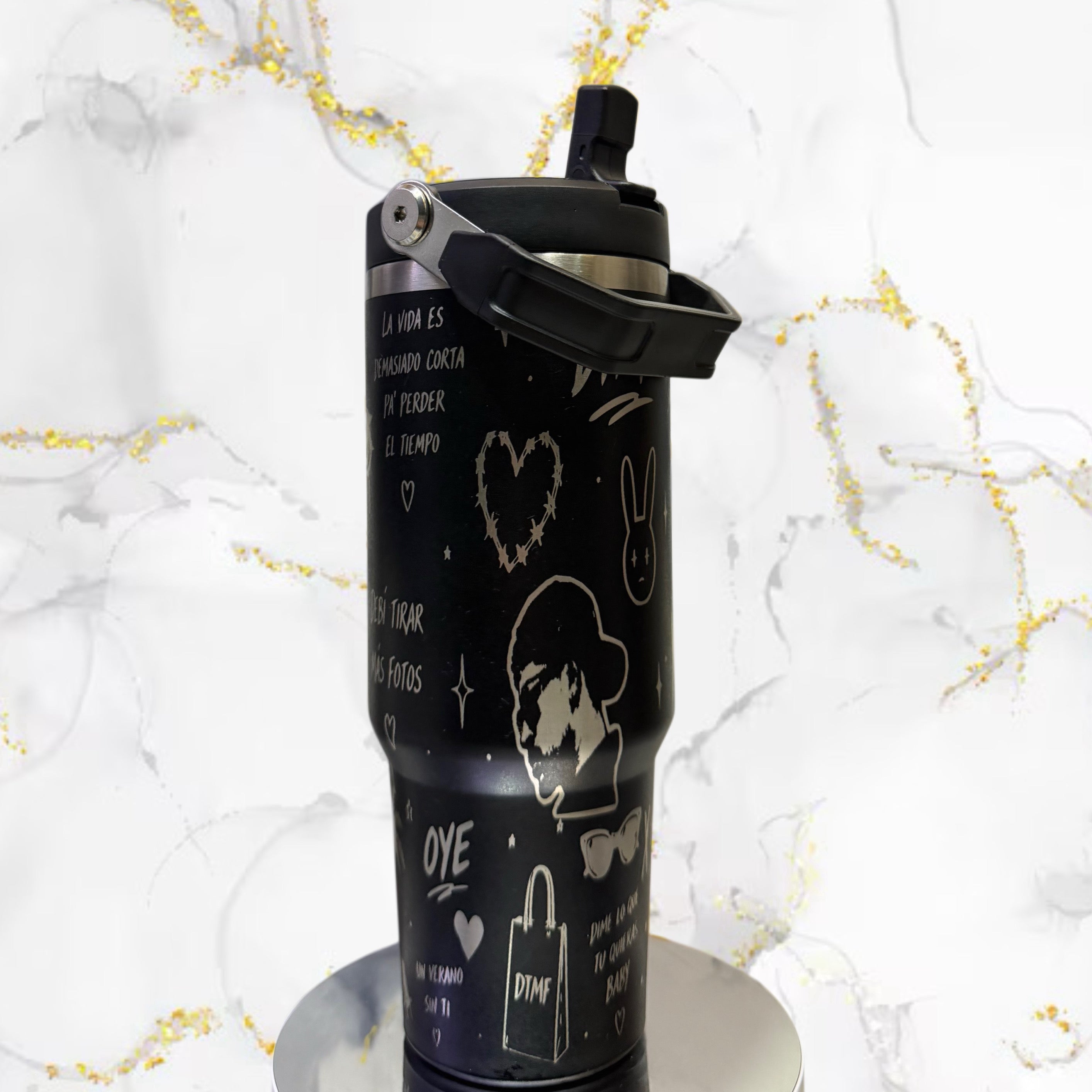 Vaso térmico / Bad Bunny / 900ml